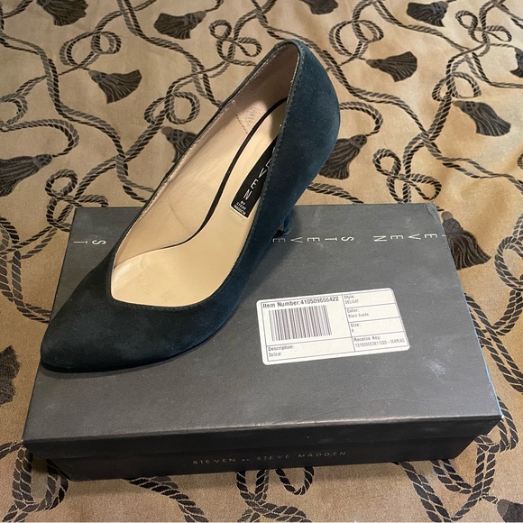 STEVE MADDEN PUMPS BLACK SUEDE SZ 8 LIKE NEW WORN ONCE INSIDE. - Picture 5 of 9